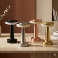 Lampe HALO tactile et sans fil.